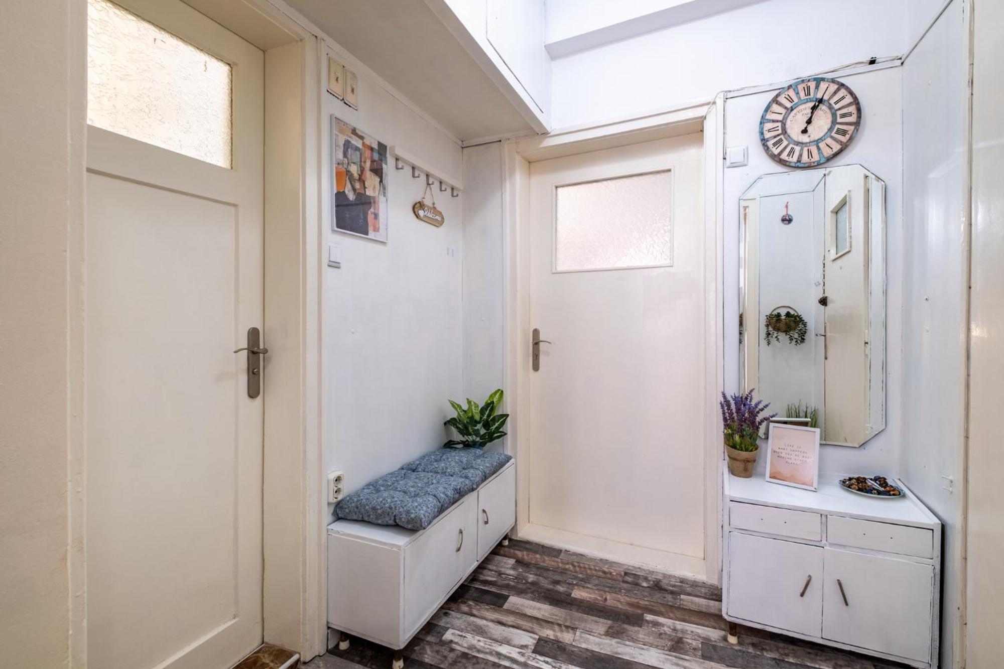 Lovely Art Apartment - Victory Varna Exterior photo